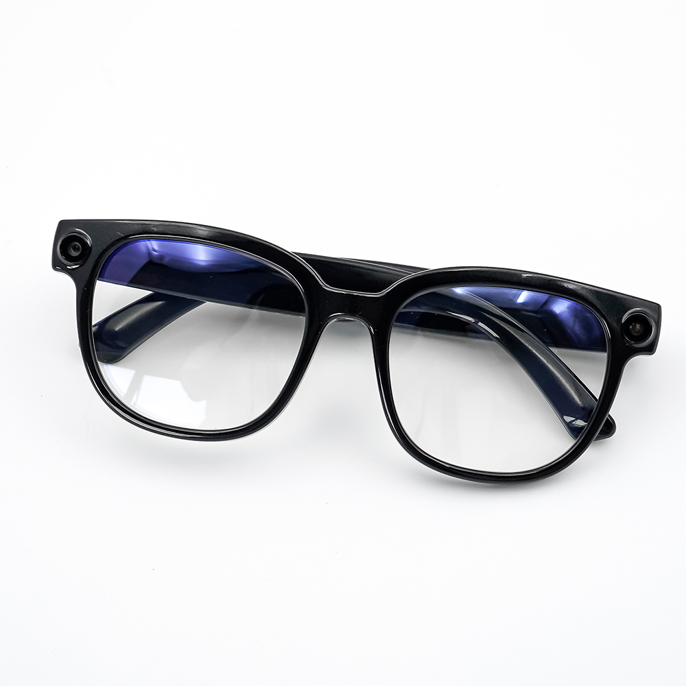 Lens